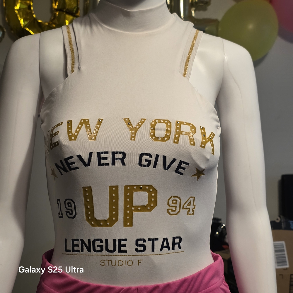 W089 Studio White and Gold Graphic Women's Top